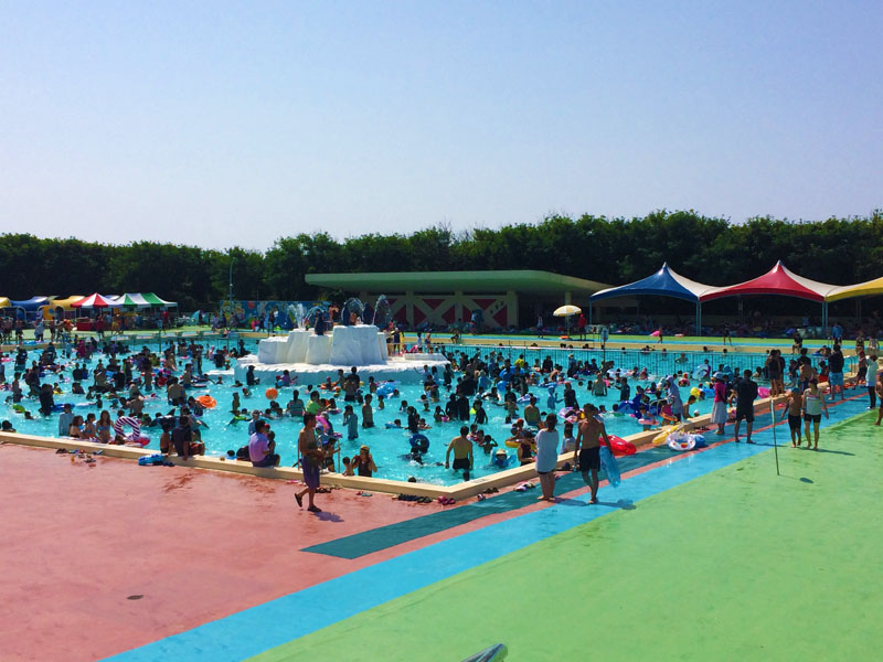 金沢健民海浜プールの混雑